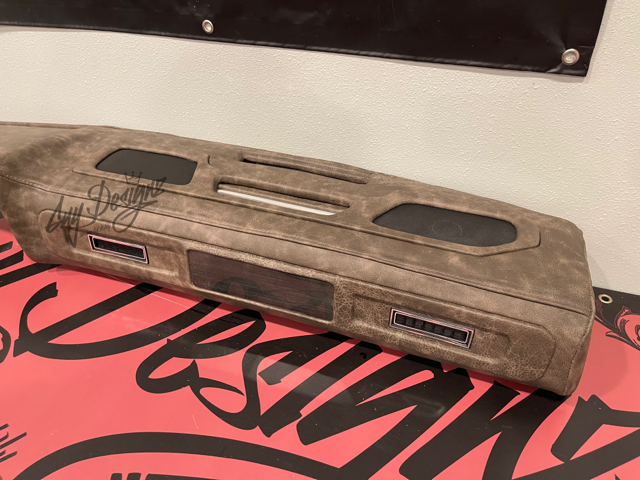 73 87 C10 Custom Dashpad Guy Designz